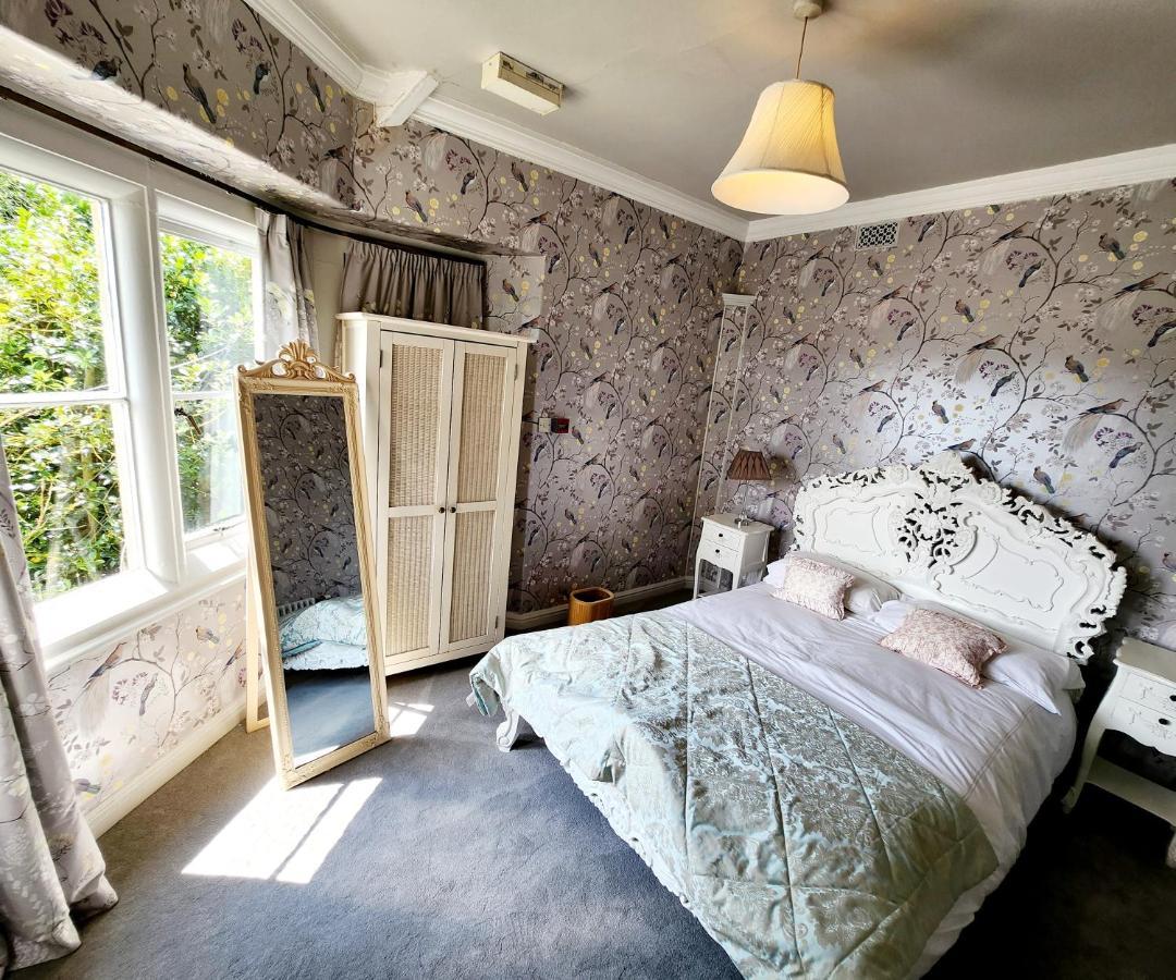 The Gothic Mansion Otel Bristol Dış mekan fotoğraf